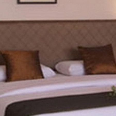 Le Beringin Hotel Salatiga Luaran gambar